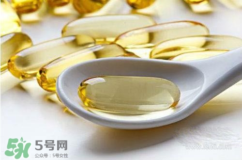 長(zhǎng)痘痘補(bǔ)充什么維生素？長(zhǎng)痘痘補(bǔ)充維生素b嗎？