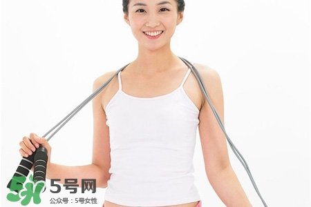 冬天跳繩可以減肥嗎？冬季跳繩瘦身的正確方法