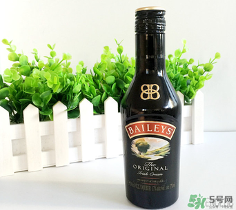 女生適合喝什么酒？什么酒適合女生喝？