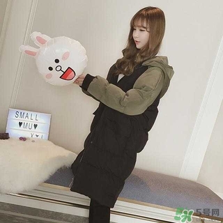 小個(gè)子女生適合穿什么羽絨服？個(gè)子矮的女生適合什么羽絨服