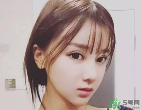 素顏霜什么時候涂？素顏霜怎么涂均勻？