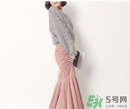 年會女生穿什么？女生年會穿衣搭配