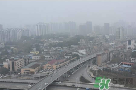 霧霾天怎么呼吸最健康？霧霾天怎么呼吸最護(hù)肺？