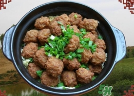 一顆肉丸子的熱量是多少？哪種做法的肉丸子熱量最低？