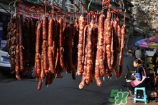 灌香腸配什么作料好吃？灌香腸需要放什么調(diào)料？