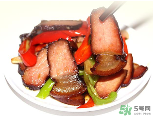 腌肉長(zhǎng)蛆還能吃嗎？腌肉長(zhǎng)蛆的原因