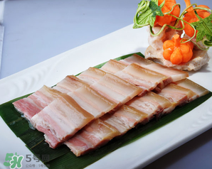 腌肉長毛了還能吃嗎？腌肉長綠毛了還能吃嗎？