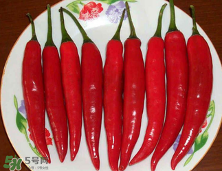 新鮮辣椒可以冷凍嗎？新鮮辣椒怎么保存冰箱？