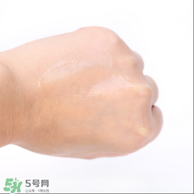 isoi玫瑰精華好用嗎？伊所愛玫瑰精華怎么樣？