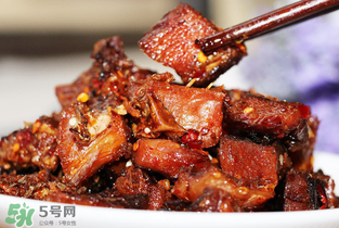 腌魚(yú)放什么調(diào)料？腌魚(yú)放什么調(diào)料去腥？