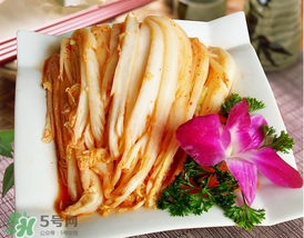 腌白菜放多少鹽？腌白菜放鹽比例
