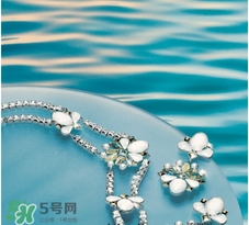 施華洛世奇是銀的嗎？施華洛世奇是白金嗎？