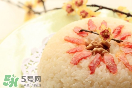八寶飯的熱量是多少？吃八寶飯會發(fā)胖嗎？
