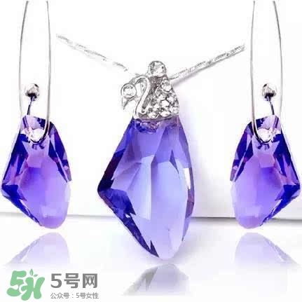 施華洛世奇是什么材質？施華洛世奇是真水晶嗎？