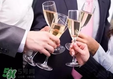 吃臘魚可以喝酒嗎?吃臘魚喝酒對(duì)身體有害嗎?