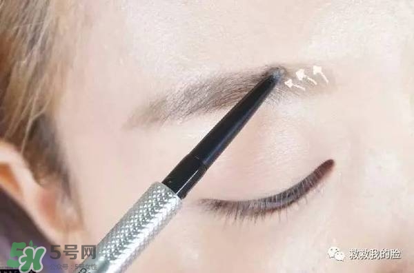 金高銀妝容怎么化？金高銀仿妝