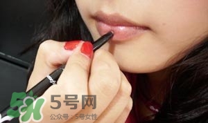 唇線筆可以當(dāng)口紅嗎？唇線筆和口紅的區(qū)別？