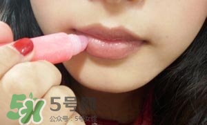 唇線筆可以當(dāng)口紅嗎？唇線筆和口紅的區(qū)別？