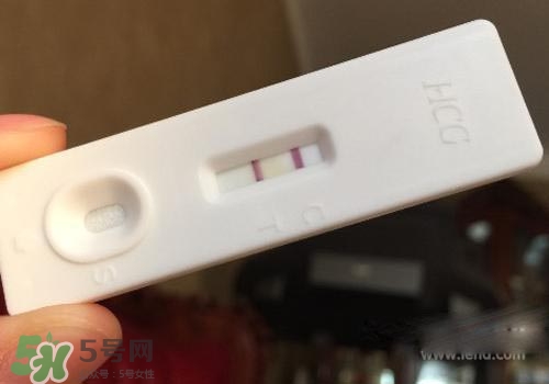 懷孕兩個(gè)月試紙顏色淺怎么回事？懷孕兩個(gè)月試紙顏色淺什么原因？