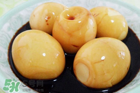 腌雞蛋沒有壇子怎么辦？腌雞蛋用鐵盆可以嗎？
