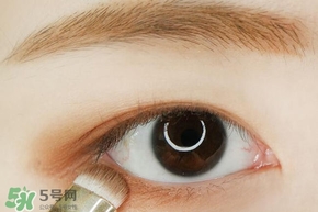 李圣經(jīng)妝容怎么化？李圣經(jīng)仿妝教程