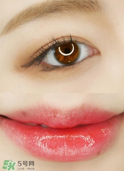 李圣經(jīng)妝容怎么化？李圣經(jīng)仿妝教程