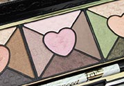 too faced愛心眼影盤試色 too faced love眼影盤試色圖