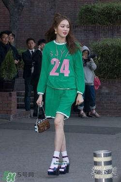 李圣經(jīng)的衣服什么牌子？李圣經(jīng)衣服同款