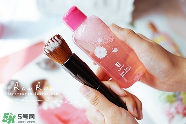 ukiss悠珂思粉撲清洗劑怎么用？悠珂思粉撲清洗劑使用方法