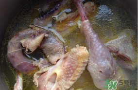 腌雞肉放多少鹽？一斤雞肉放多少鹽？