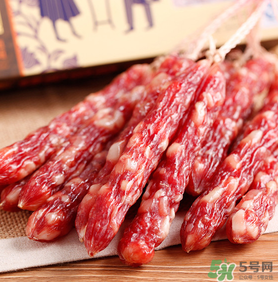 曬香腸要扎孔嗎？曬香腸需要扎洞嗎？