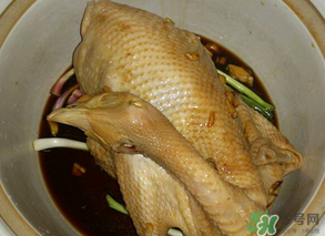 腌雞肉用什么調(diào)料？雞肉用什么腌制？