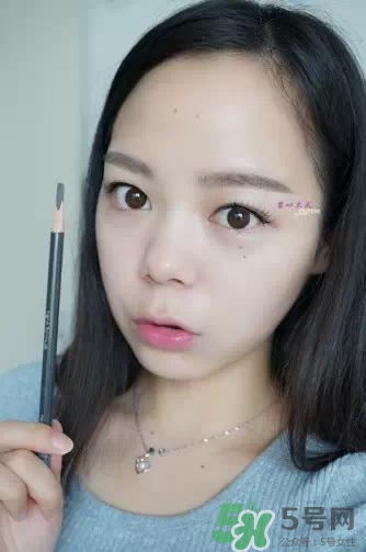2017年流行什么眉型？2017年最流行眉毛介紹