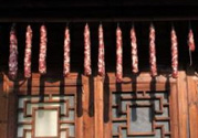 <i>?香腸晚上能放外面嗎？?香腸晚上要收嗎？</i>