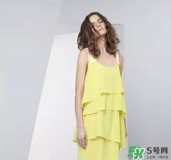 2017年衣服流行什么顏色？2017年衣服流行色