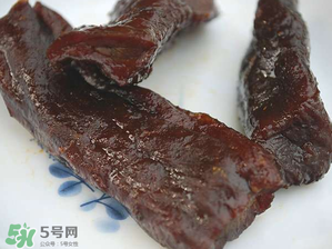 風干牛肉是生的嗎？風干牛肉是生的還是熟的？