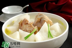 臘豬腳燉什么好吃？臘豬蹄燉什么好吃？