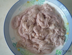 豬小腸可以做臘腸嗎？豬小腸可以做香腸嗎？
