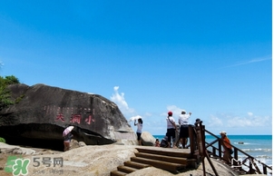 春節(jié)去三亞穿什么？過年春節(jié)去三亞穿什么衣服？