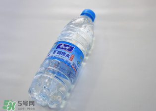 礦泉水打開后幾天不能喝？礦泉水打開后能放幾天？