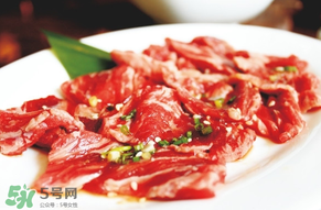 腌排骨要洗嗎？排骨腌完要洗嗎？