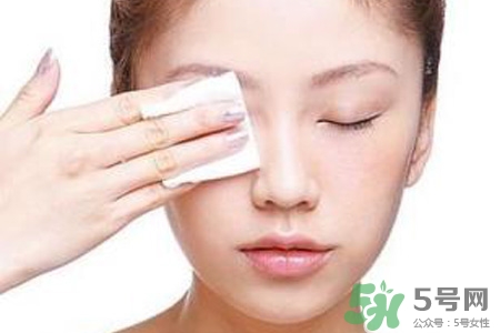 卸妝膏和卸妝水哪個(gè)好？卸妝膏和卸妝水的區(qū)別