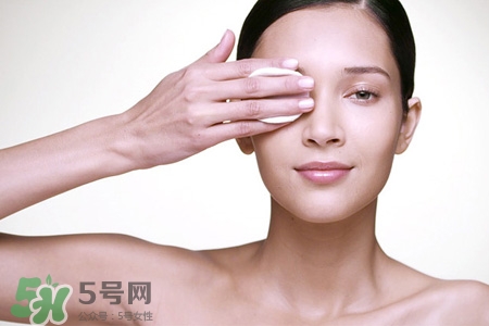 卸妝后眼睛模糊怎么辦？卸妝后眼睛模糊怎么處理？