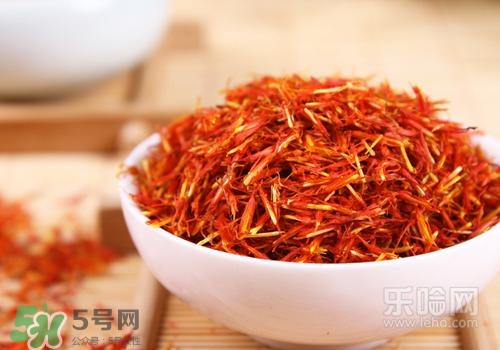 高血脂泡腳用什么藥好？高血脂用什么藥泡腳？