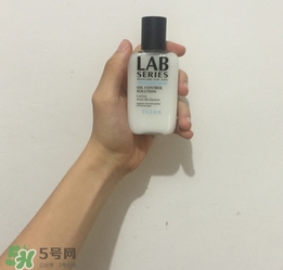 收斂水是爽膚水嗎？收斂水和爽膚水的區(qū)別？