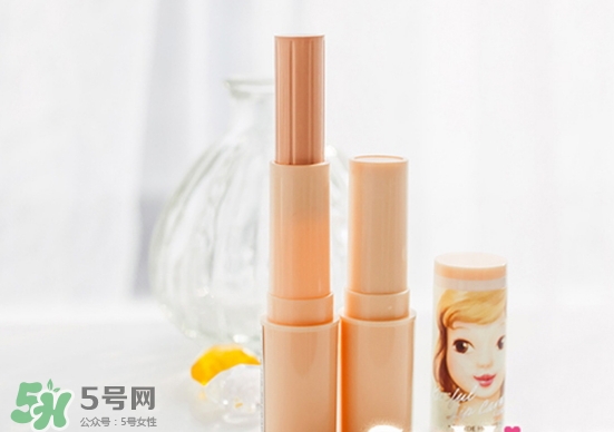 愛麗小屋唇部遮瑕膏怎么樣？愛麗小屋唇部遮瑕膏好用嗎？