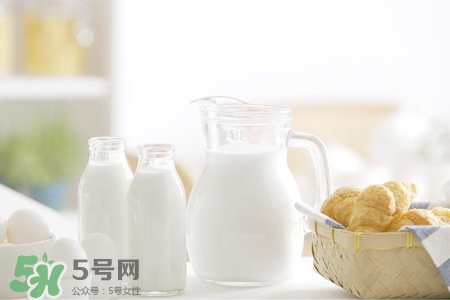 乙肝患者能喝牛奶嗎？乙肝患者喝牛奶有講究