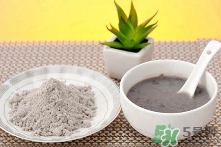 芝麻糊怎么沖才不會結塊？如何沖黑芝麻糊不結塊？