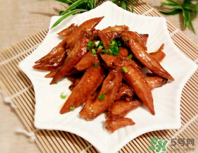 雞翅尖烤箱烤多久？雞翅尖怎么烤箱烤？