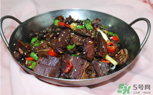 臘狗肉怎么腌制？臘狗肉怎么做好吃？